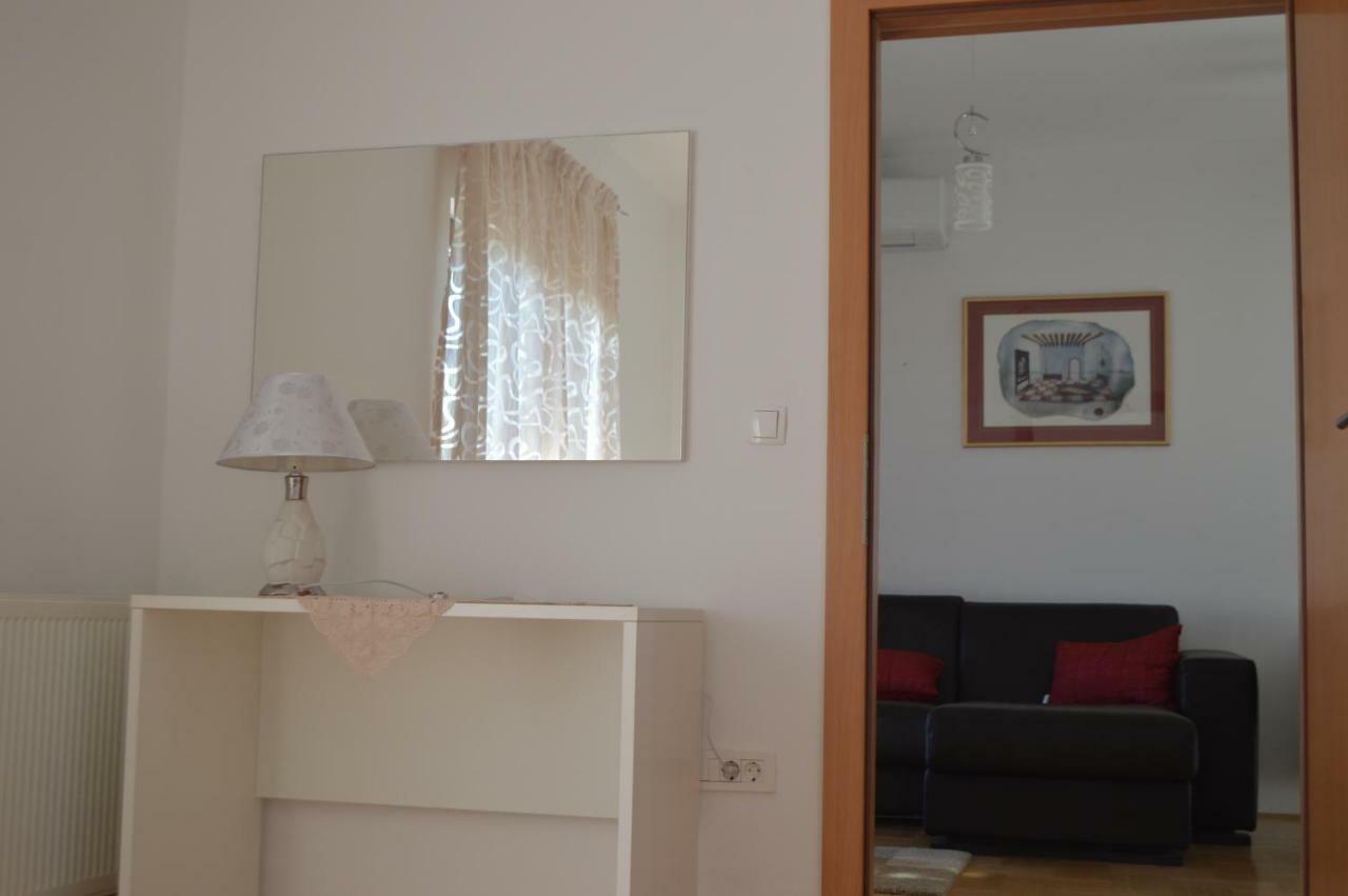 Apartmani Mila Sukošan Eksteriør bilde